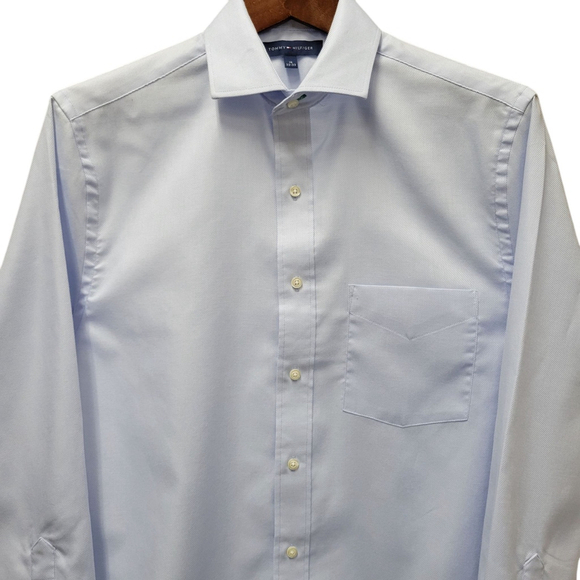 Tommy Hilfiger Men's Dress Shirt Size 15 Neck 32-33 Sleeves Excellent Condition - Picture 3 of 6